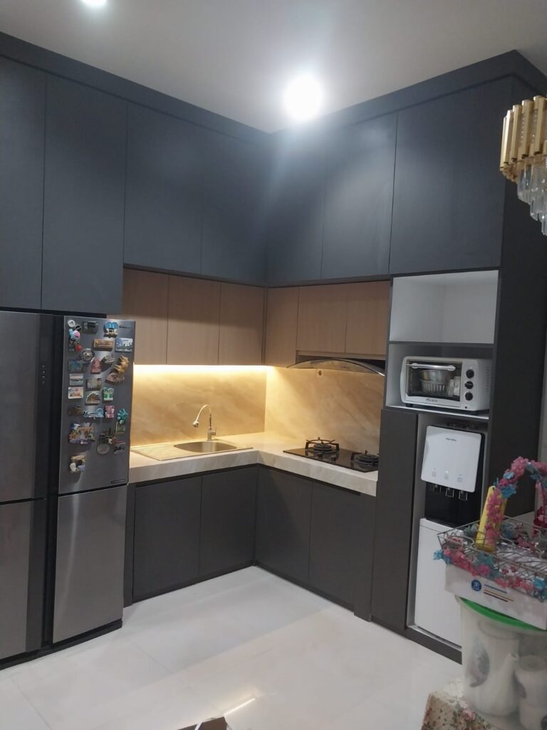Custom Kabinet & Penyimpanan Dapur